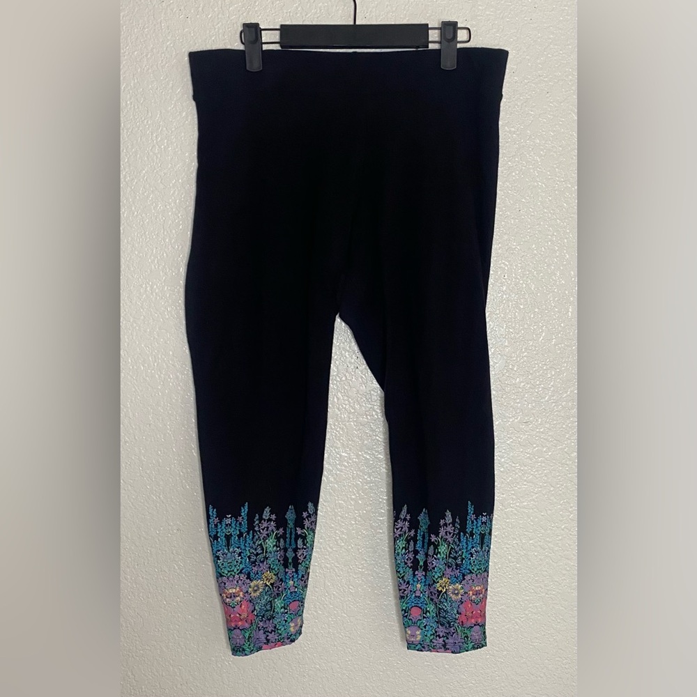 Torrid Black Crop Leggings with Colorful Floral Design at Bottom of Leg Size 1